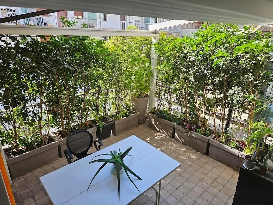 Two Bedrooms Design Apartment In The Heart Of Padua