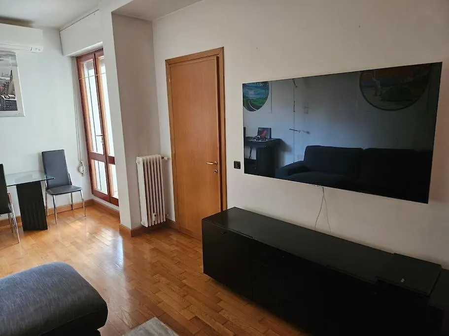 Two Bedrooms Design Apartment In The Heart Of Padua Olaszország