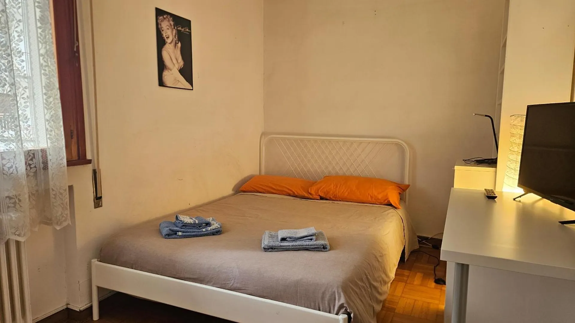 Two Bedrooms Design Apartment In The Heart Of Padua Padova